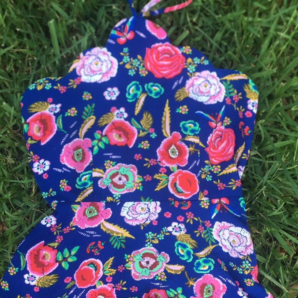 Halter top - Picture 3 of 4